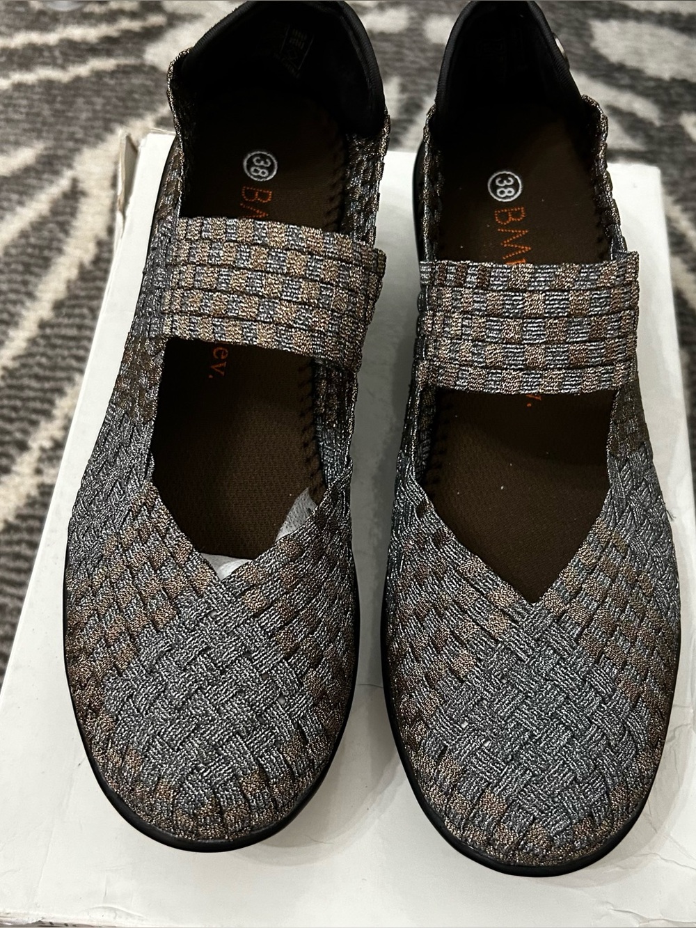 Woven Bernie Mev Mary Jane Comfort Flats - Gray/Bronze/Black Size 8